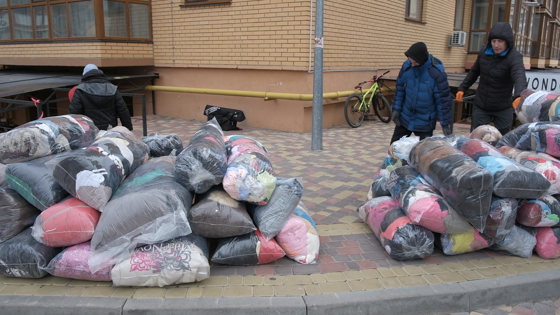 Вінницькі волонтери відправили для мешканців Балаклії гуманітарну допомогу