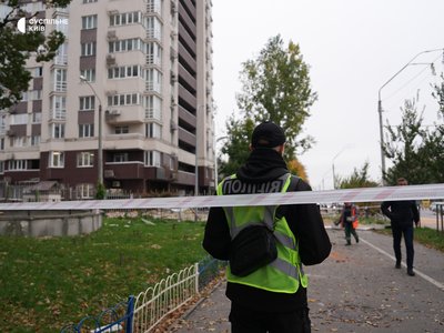 «Босоніж по склу побігли в коридор»: як рятувалися мешканці київської 24-поверхівки, де загинули двоє людей «Босоніж по склу побігли в коридор»: як рятувалися мешканці київської 24-поверхівки, де загинули двоє людей