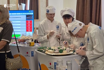 Кухарі, залізничники, працівники виробництва: в Одесі провели форум про освіту та працевлаштування Кухарі, залізничники, працівники виробництва: в Одесі провели форум про освіту та працевлаштування
