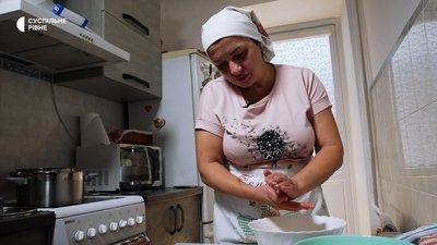 Галушки по-сварицевицьки: як на Поліссі готують картопляну страву на молоці Галушки по-сварицевицьки: як на Поліссі готують картопляну страву на молоці