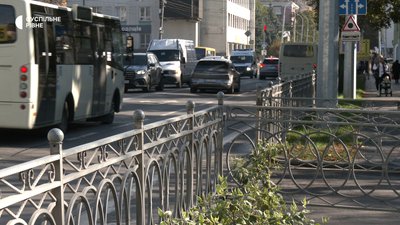 «Недоречно маленьку вуличку залишати відкритою» — заїзд на вулицю 16 Липня у Рівному закрили «Недоречно маленьку вуличку залишати відкритою» — заїзд на вулицю 16 Липня у Рівному закрили