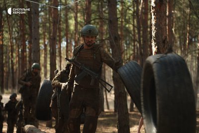 Херсонщина, ЗСУ, морська піхота, смуга перешкод, штормовий берет, Артем Рудаков Херсонщина, ЗСУ, морська піхота, смуга перешкод, штормовий берет, Артем Рудаков