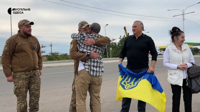 «Думками ще десь там»: Сергій Крюков після 4,5 року полону повернувся додому на Одещину «Думками ще десь там»: Сергій Крюков після 4,5 року полону повернувся додому на Одещину
