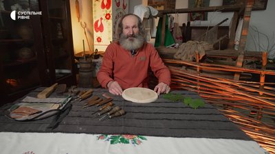 Хотів у космос, а став різьбярем: історія 72-річного майстра з Глинська на Рівненщині Хотів у космос, а став різьбярем: історія 72-річного майстра з Глинська на Рівненщині