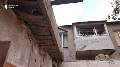 «Ніхто не міг повірити, що ми живі»: історії мешканців будинку, пошкодженого в Одесі 10 жовтня «Ніхто не міг повірити, що ми живі»: історії мешканців будинку, пошкодженого в Одесі 10 жовтня