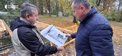 На Тернопільщині, Кременець, капітальний ремонт, літня сцена парку, відремонтують На Тернопільщині, Кременець, капітальний ремонт, літня сцена парку, відремонтують