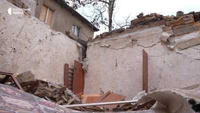 «Ніхто не міг повірити, що ми живі»: історії мешканців будинку, пошкодженого в Одесі 10 жовтня «Ніхто не міг повірити, що ми живі»: історії мешканців будинку, пошкодженого в Одесі 10 жовтня