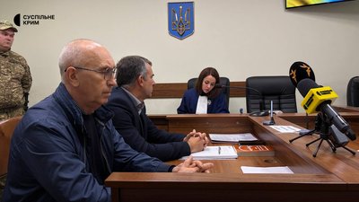 Mahkemede işğal etilgen Qırım energetika naziri Serğiy Kolobov devlet hainliginde qabaatını red etti Mahkemede işğal etilgen Qırım energetika naziri Serğiy Kolobov devlet hainliginde qabaatını red etti