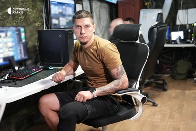 Військовий «Террі» на службі в «Хартії» Військовий «Террі» на службі в «Хартії»