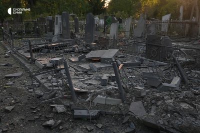 Двоє людей загинуло через удар авіабомб по Сумах Двоє людей загинуло через удар авіабомб по Сумах