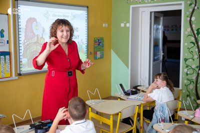 «Хочу, щоб діти менше чули про війну»: вчителька з Одещини увійшла до ТОП-10 фіналістів Global Teacher Prize Ukraine «Хочу, щоб діти менше чули про війну»: вчителька з Одещини увійшла до ТОП-10 фіналістів Global Teacher Prize Ukraine