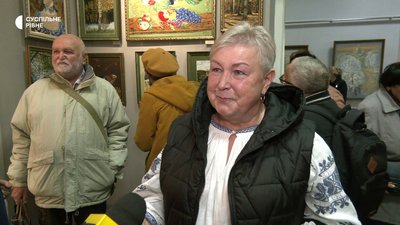 «Це щось фантастичне та неймовірне»: виставку вишитих картин відкрили у Рівному «Це щось фантастичне та неймовірне»: виставку вишитих картин відкрили у Рівному