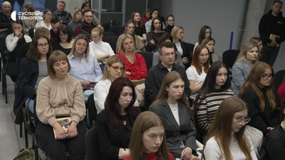 «Дипломатична кухня воєнного часу»: Дмитро Кулеба презентував свою книжку у Тернополі «Дипломатична кухня воєнного часу»: Дмитро Кулеба презентував свою книжку у Тернополі