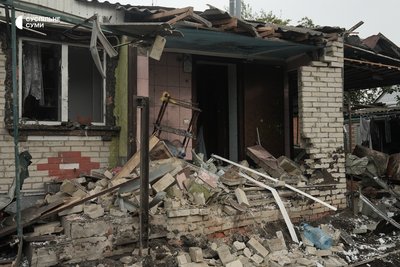 «Я не знаю, де тепер жити і що робити». Очевидці розповіли про наслідки ранкової атаки на Суми «Я не знаю, де тепер жити і що робити». Очевидці розповіли про наслідки ранкової атаки на Суми
