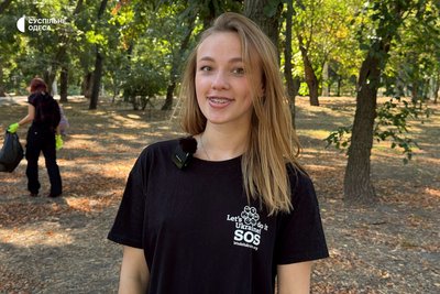 В Одесі до Всесвітнього дня прибирання вийшли на толоки у парках Шевченка та Перемоги В Одесі до Всесвітнього дня прибирання вийшли на толоки у парках Шевченка та Перемоги