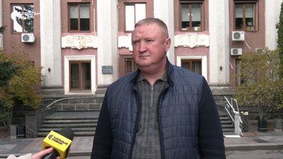 «Недоречно маленьку вуличку залишати відкритою» — заїзд на вулицю 16 Липня у Рівному закрили «Недоречно маленьку вуличку залишати відкритою» — заїзд на вулицю 16 Липня у Рівному закрили