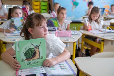 «Хочу, щоб діти менше чули про війну»: вчителька з Одещини увійшла до ТОП-10 фіналістів Global Teacher Prize Ukraine «Хочу, щоб діти менше чули про війну»: вчителька з Одещини увійшла до ТОП-10 фіналістів Global Teacher Prize Ukraine