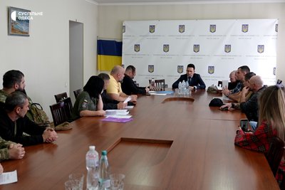 Профспілка через суд вимагає внести до ЄРДР відомості про можливі правопорушення Олега Кіпера та його родини Профспілка через суд вимагає внести до ЄРДР відомості про можливі правопорушення Олега Кіпера та його родини