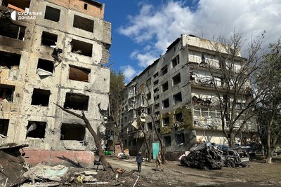 «Будинку немає, а нагорі дітки плакали». Як жителі Олександрівки згадують удар 23 вересня і що лишилося від житла «Будинку немає, а нагорі дітки плакали». Як жителі Олександрівки згадують удар 23 вересня і що лишилося від житла