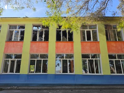 Російський дрон влучив у Міжлиманську гімназію на Одещині: як навчатимуться діти Російський дрон влучив у Міжлиманську гімназію на Одещині: як навчатимуться діти