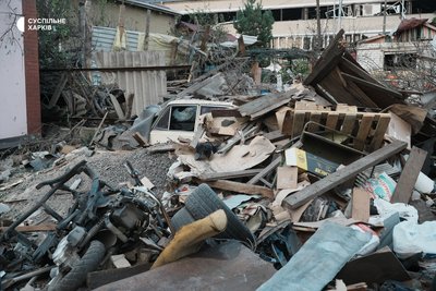 Наслідки російського ракетного удару у Новобаварському районі Харкова Наслідки російського ракетного удару у Новобаварському районі Харкова