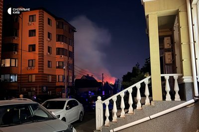 Атака на Київ і область: є загиблі, зупинка метро, перебої з водою та світлом Атака на Київ і область: є загиблі, зупинка метро, перебої з водою та світлом