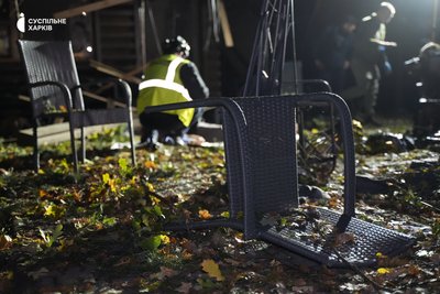 Центральний парк у Новій Водолазі після російського удару Центральний парк у Новій Водолазі після російського удару
