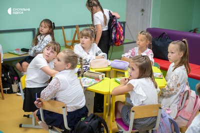 «Хочу, щоб діти менше чули про війну»: вчителька з Одещини увійшла до ТОП-10 фіналістів Global Teacher Prize Ukraine «Хочу, щоб діти менше чули про війну»: вчителька з Одещини увійшла до ТОП-10 фіналістів Global Teacher Prize Ukraine