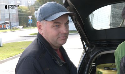 Черги з каністрами та бочками: що відбувається на заправках Луцька після атак БпЛА й знеструмлення Черги з каністрами та бочками: що відбувається на заправках Луцька після атак БпЛА й знеструмлення