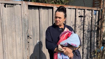 «Всі думки, що треба все лишити…». Як жителька Билбасівки готується до евакуації після бомбардування «Всі думки, що треба все лишити…». Як жителька Билбасівки готується до евакуації після бомбардування