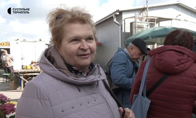 Галина Ковальчук, покупчиня, ринок, базар Галина Ковальчук, покупчиня, ринок, базар