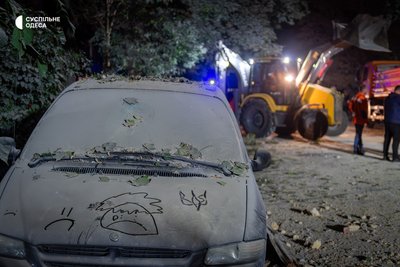 Російська атака на Одесу: пошкоджені будівлі, понад 100 вікон та обладнання інтернет-провайдера TENET Російська атака на Одесу: пошкоджені будівлі, понад 100 вікон та обладнання інтернет-провайдера TENET