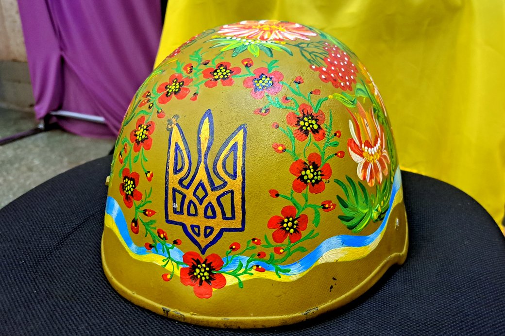 "Кожен кадр промовисто розповідає про подію, про емоцію". У Дніпрі відкрили фотовиставку "Живи, Україно!"
