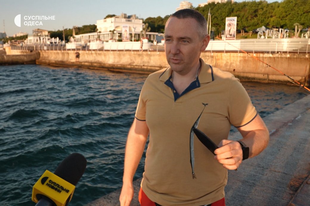 &laquo;Сонце встає, а ми ловимо рибу&raquo;: ранкова риболовля на одеському Ланжероні