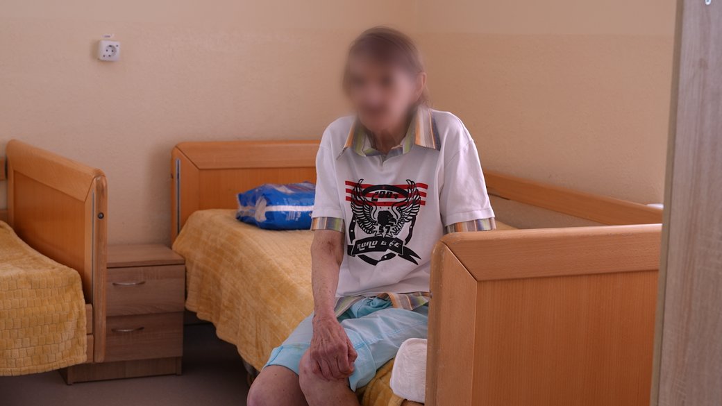 Паліативне відділення, Лисецька лікарня, деменція, пенсіонерка