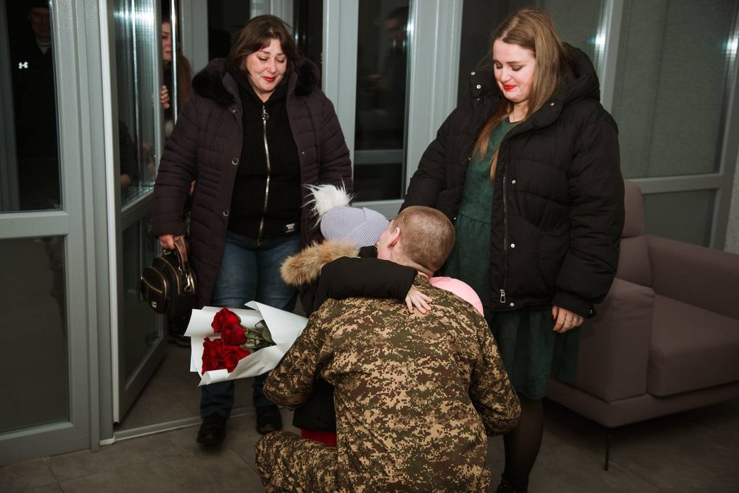 "Я не бачив, як вона росла": історія нацгвардійця з Одещини, який пережив чотири роки полону