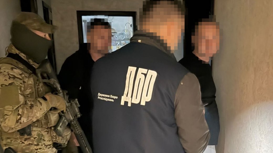 Львівська схема з продажу посвідчень трактористів: десятьом особам повідомили про підозру