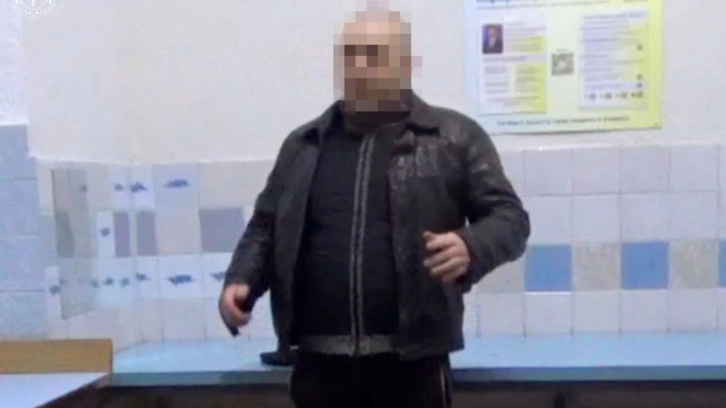 Інспектор львівської в’язниці позбавив ув’язненого зору: працівнику установи виконання покарань загрожує до 10 років ув’язнення
