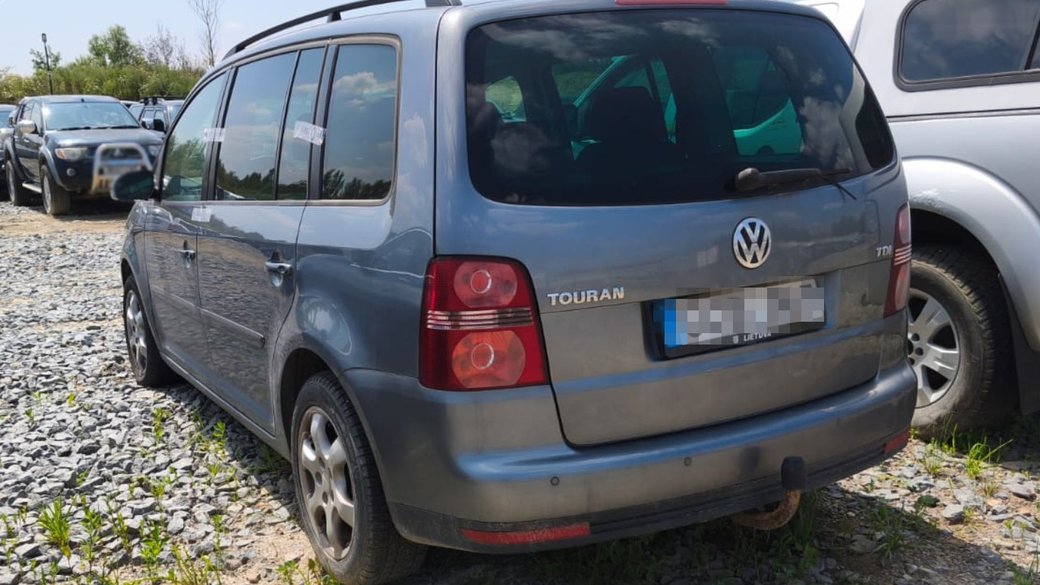 Житель Умані торгував авто, які ввозив до України як «гуманітарку» для армії: справа передана до суду