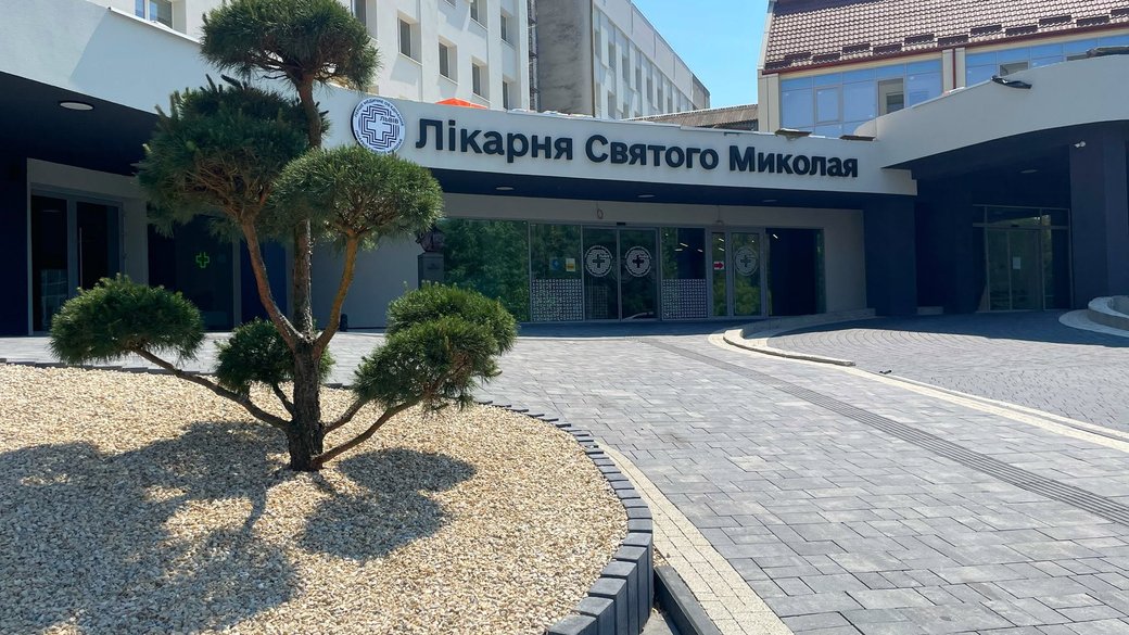 Шестирічна дівчинка, в яку вдарила блискавка у Львові, вийшла з реанімації: вона активна і пам’ятає все, що сталося