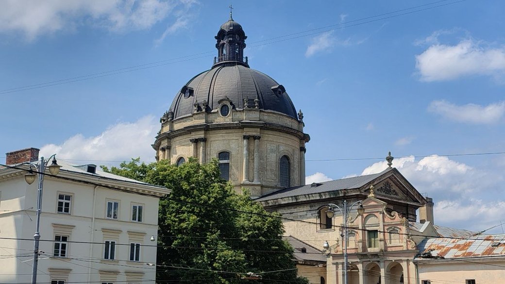Погода на Львівщині 25 серпня: мінлива хмарність, туман та тепло до +25°