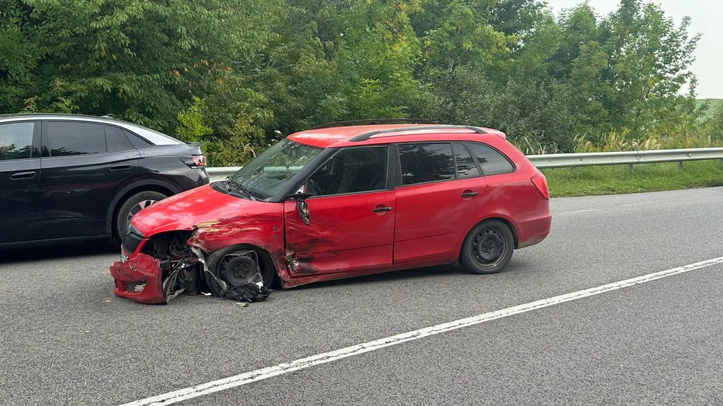На Львівщині зіткнулися Honda та Skoda: постраждалого водія госпіталізували, поліція відкрила провадження