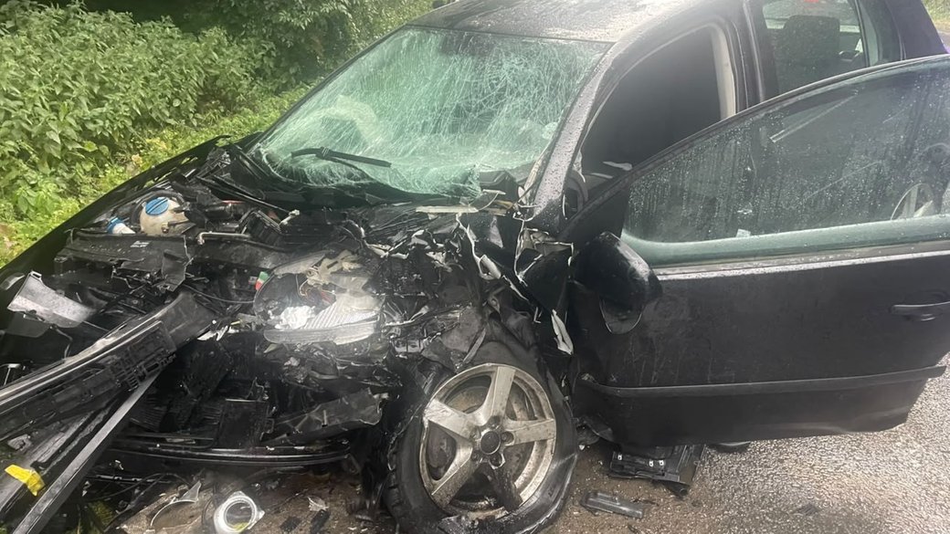 Подвійна госпіталізація після зіткнення Toyota та Volkswagen на трасі Львів — Івано-Франківськ