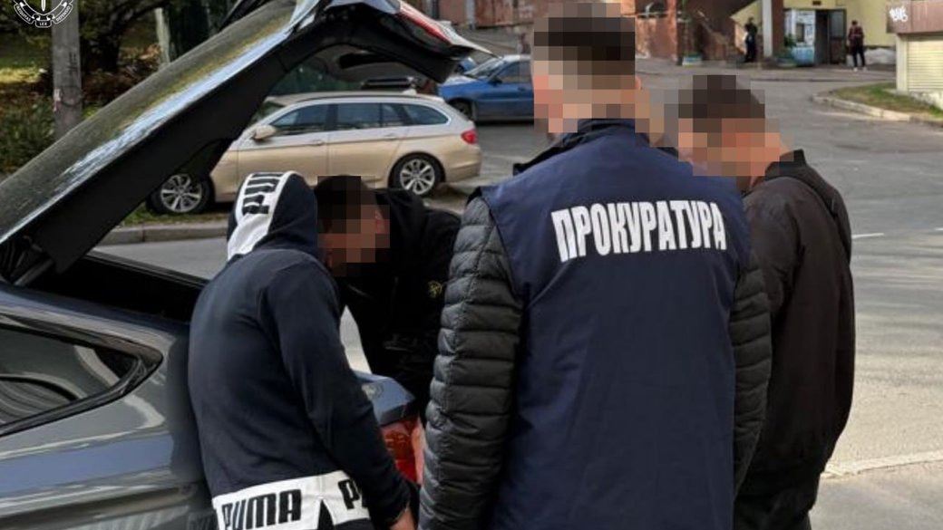 Шахрайська схема з крадіжки дронів: ув’язнений керував злочинною групою зі своєї камери