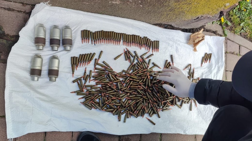 Житель Самбора торгував автоматами, мінометами та гранатометними пострілами: справу передано до суду