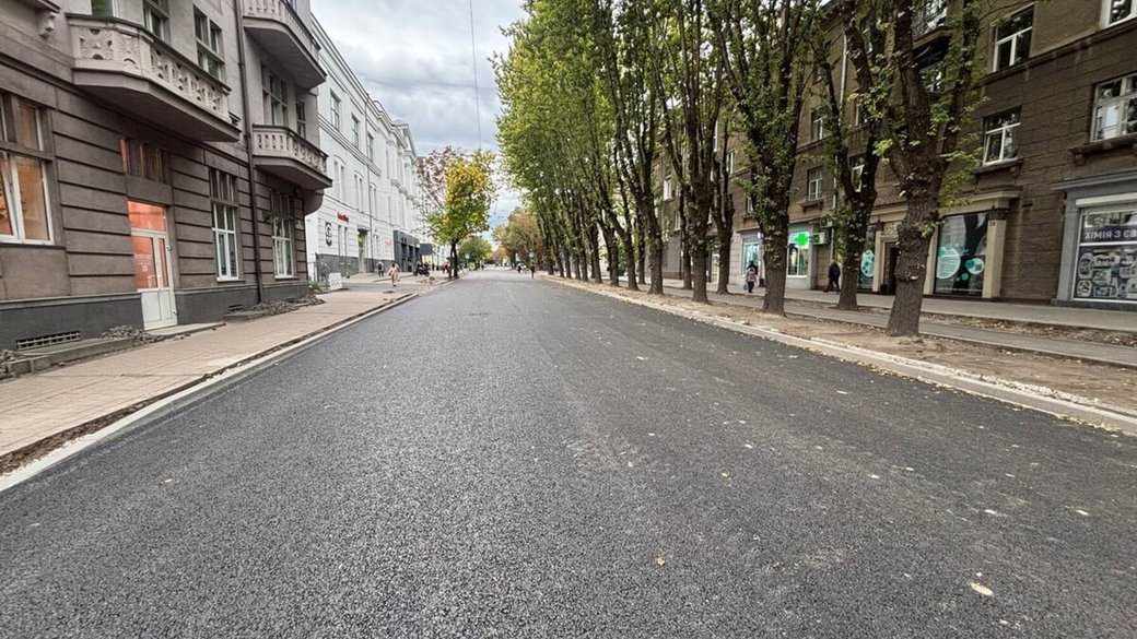 У Львові завершують ремонт вулиці Героїв УПА: коли відкриють рух транспорту