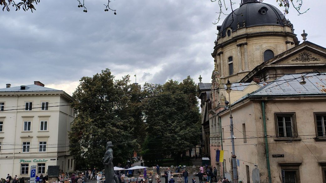 Погода у Львові та області 17 жовтня: хмарно, місцями дощ, до +14°