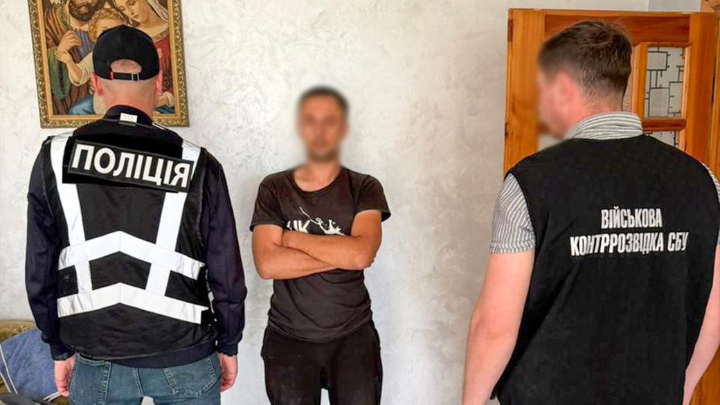 На Львівщині двох військових підозрюють в ухиленні від служби за допомогою фіктивних свідоцтв про народження третьої дитини