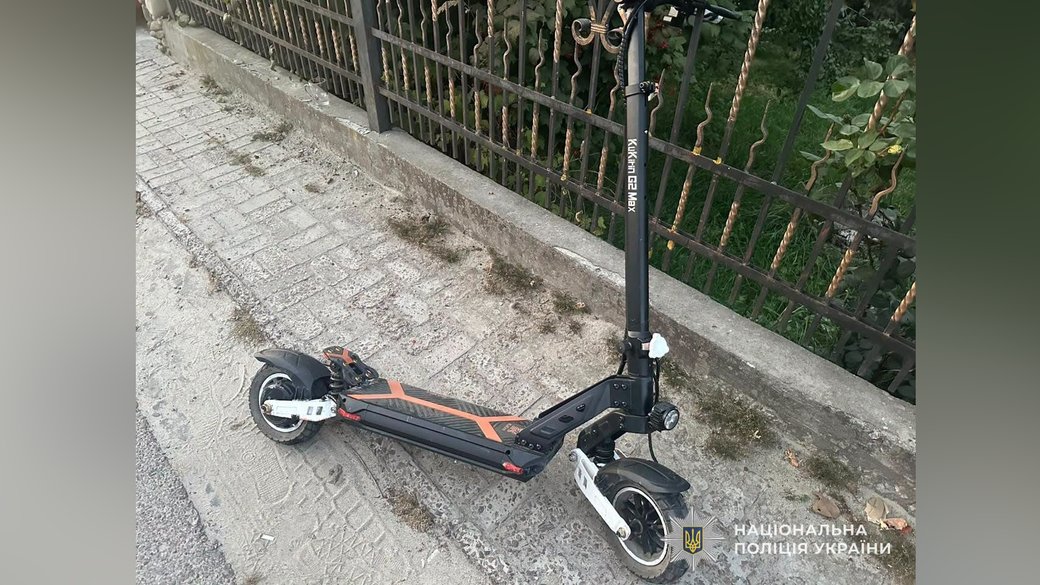 У Львівському районі за день сталися дві аварії з дівчатами на електросамокатах — обох госпіталізували