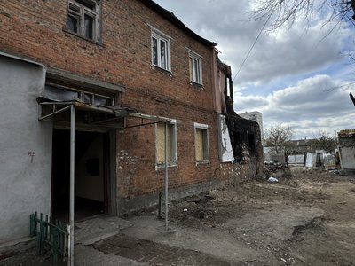 зруйнована двоповерхівка харків зруйнована двоповерхівка харків